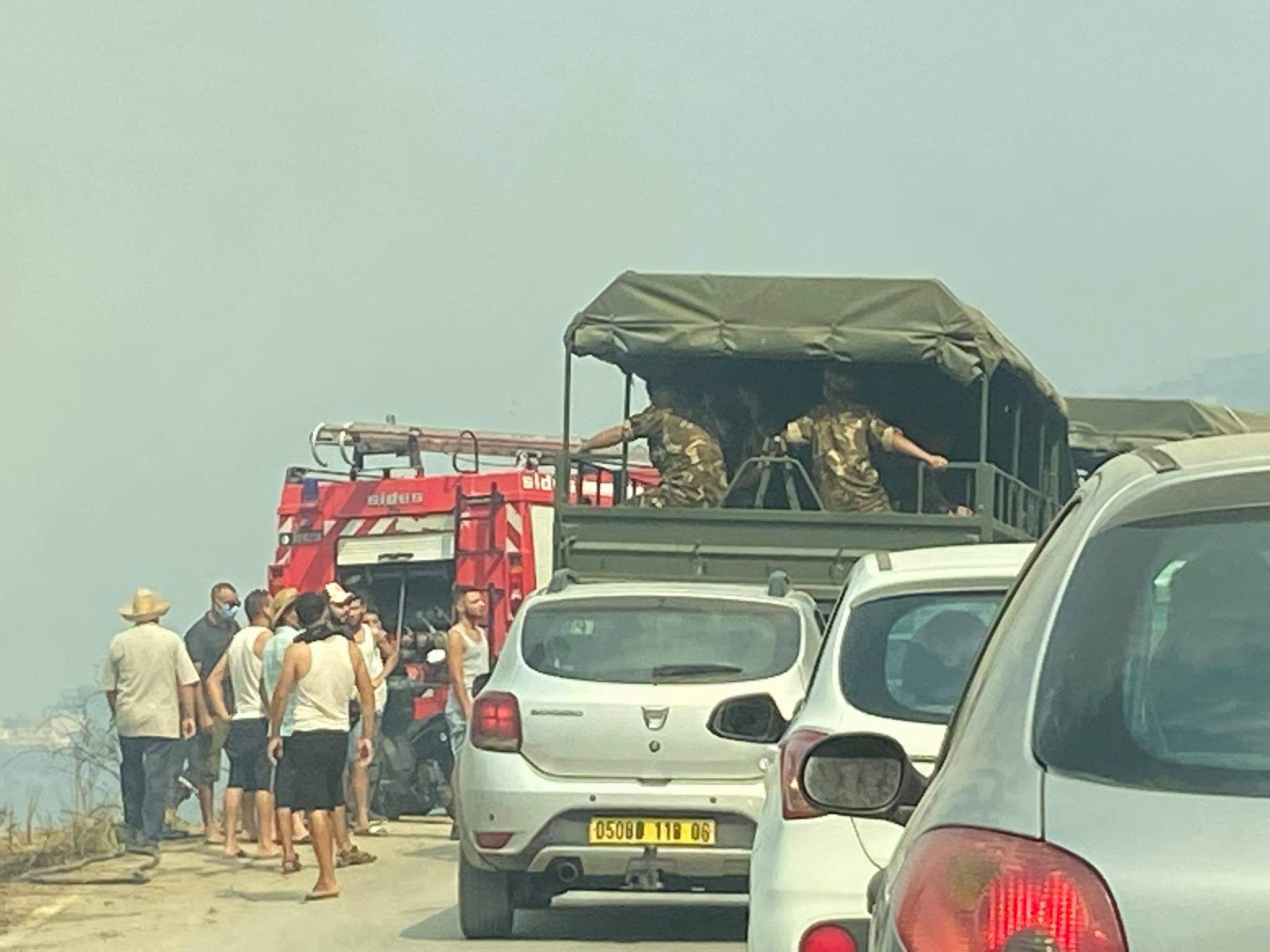 حرائق تيزي وزو: وفاة 25 فردا من أفراد الجيش