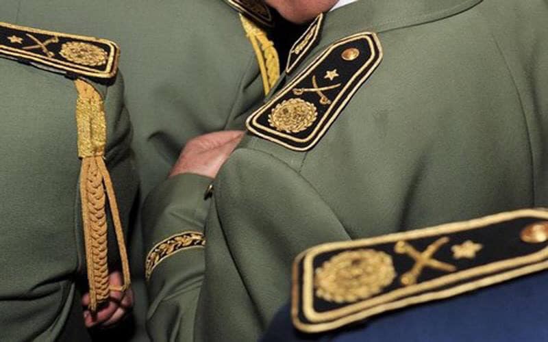 الجينرال المتقاعد جبار مهنة على رأس مديرية مكافحة الإرهاب?