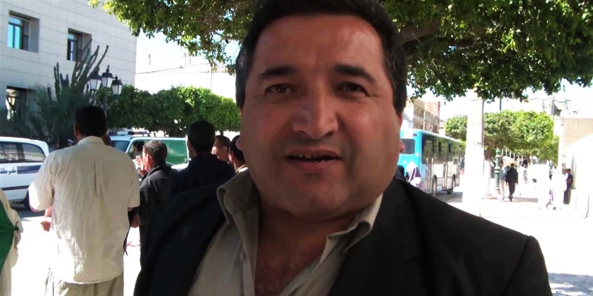 إدانة حسان بوراس بعام حبس بسبب مقال عن الناشط الراحل كمال فخار وتمديد حبسه المؤقت