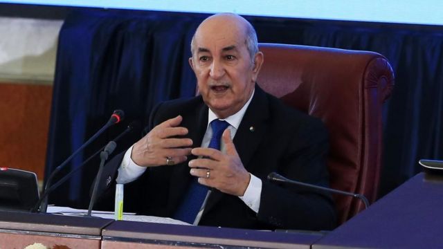 تبون يتحدّث عن « حرب » تستهدف الجزائر