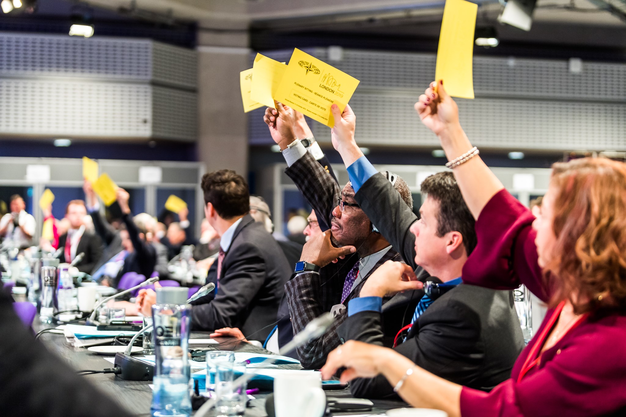 البرلمان يناقش مع « الناتو» الوضع في تونس و ليبيا