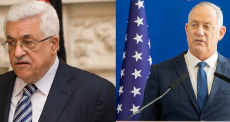 محمود عباس يلتقي وزير الدفاع الاسرائيلي في بيته