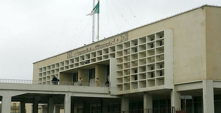 الشروع في تنصيب المجالس المنتخبة : وهران بـ”صفر أفلان”، والاحزاب الإسلامية بقوة