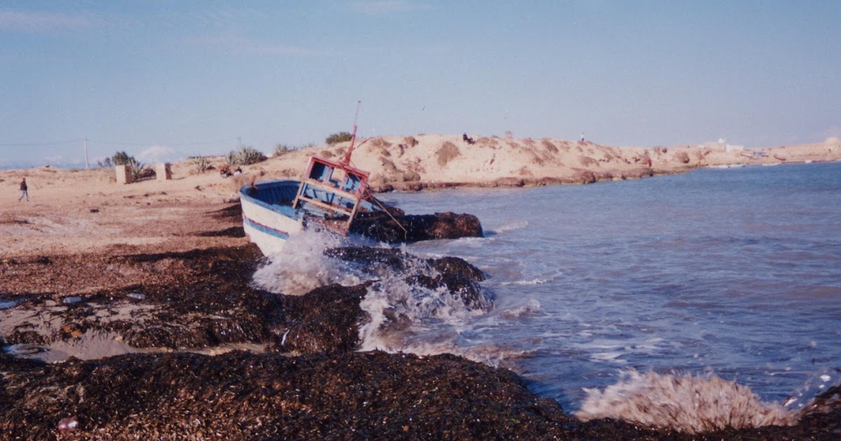 تراجيديا «الحرقة» متواصلة : اشتعال قارب وتعطّل آخر  قرب سواحل إسبانيا