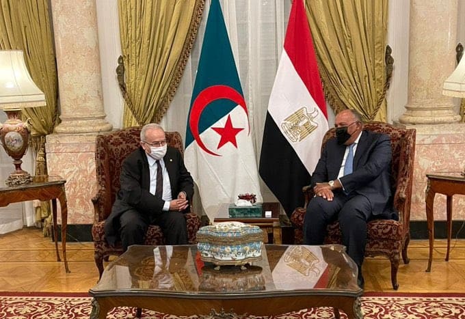 الرئيس المصري يثمن جهود الجزائر لاحتضان القمة العربية 