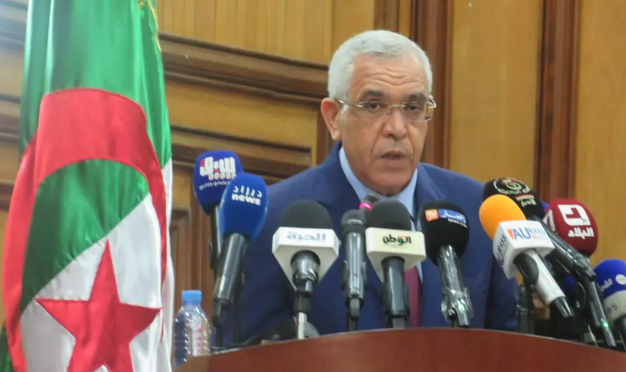 وزير العدل يرُد على “المُشككين” في استرجاع 20 مليار دولار، بالقول “أرواح نوَريلَك”