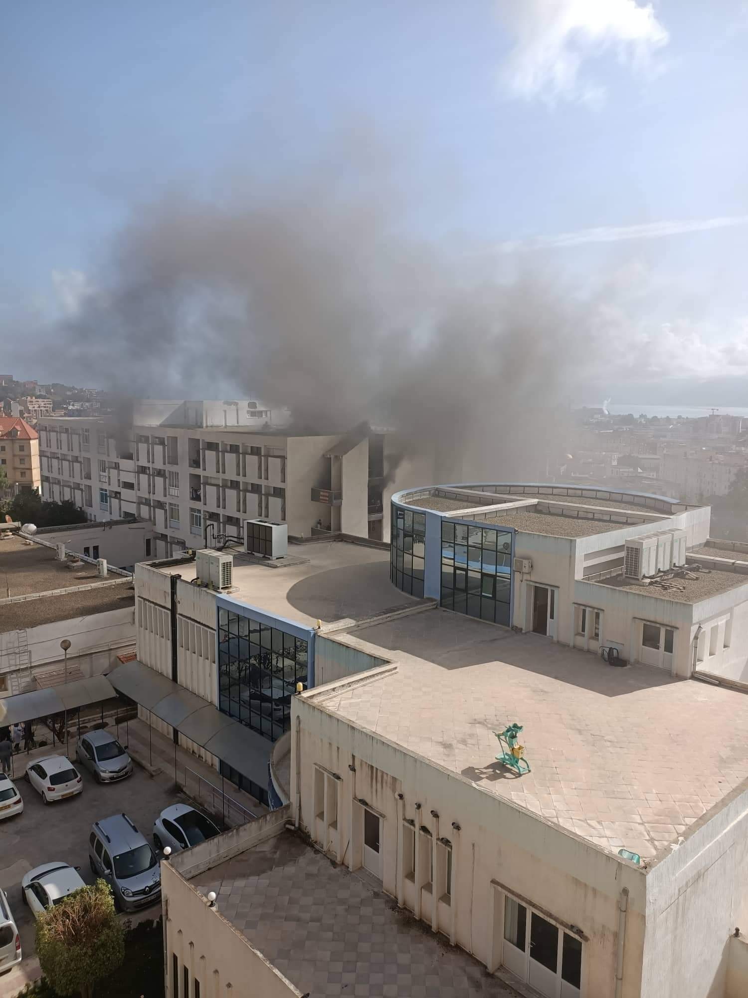 مستشفى بجاية: حريق بمصلحة كوفيد19 ومسؤول الإعلام يُطمئن