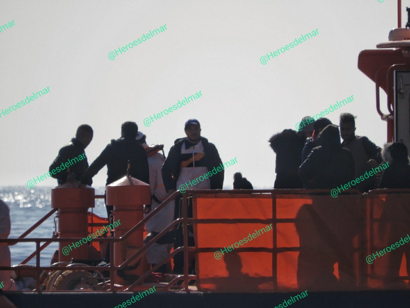 أزيد من 100 “حراق” جزائري يصلون إسبانيا في الـ 24 ساعة الأخيرة