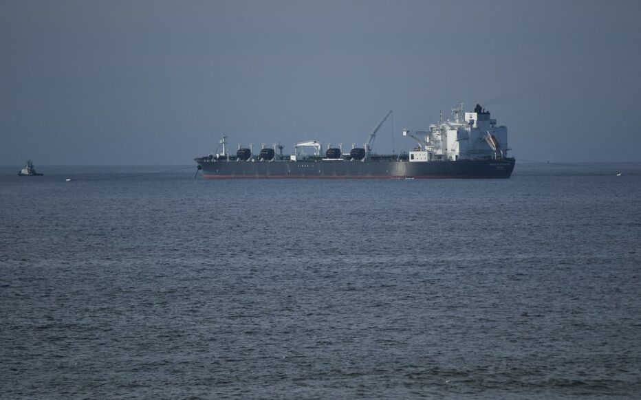 محملة ب750 طن من البنزين…غرق سفينة لنقل المحروقات بتونس￼