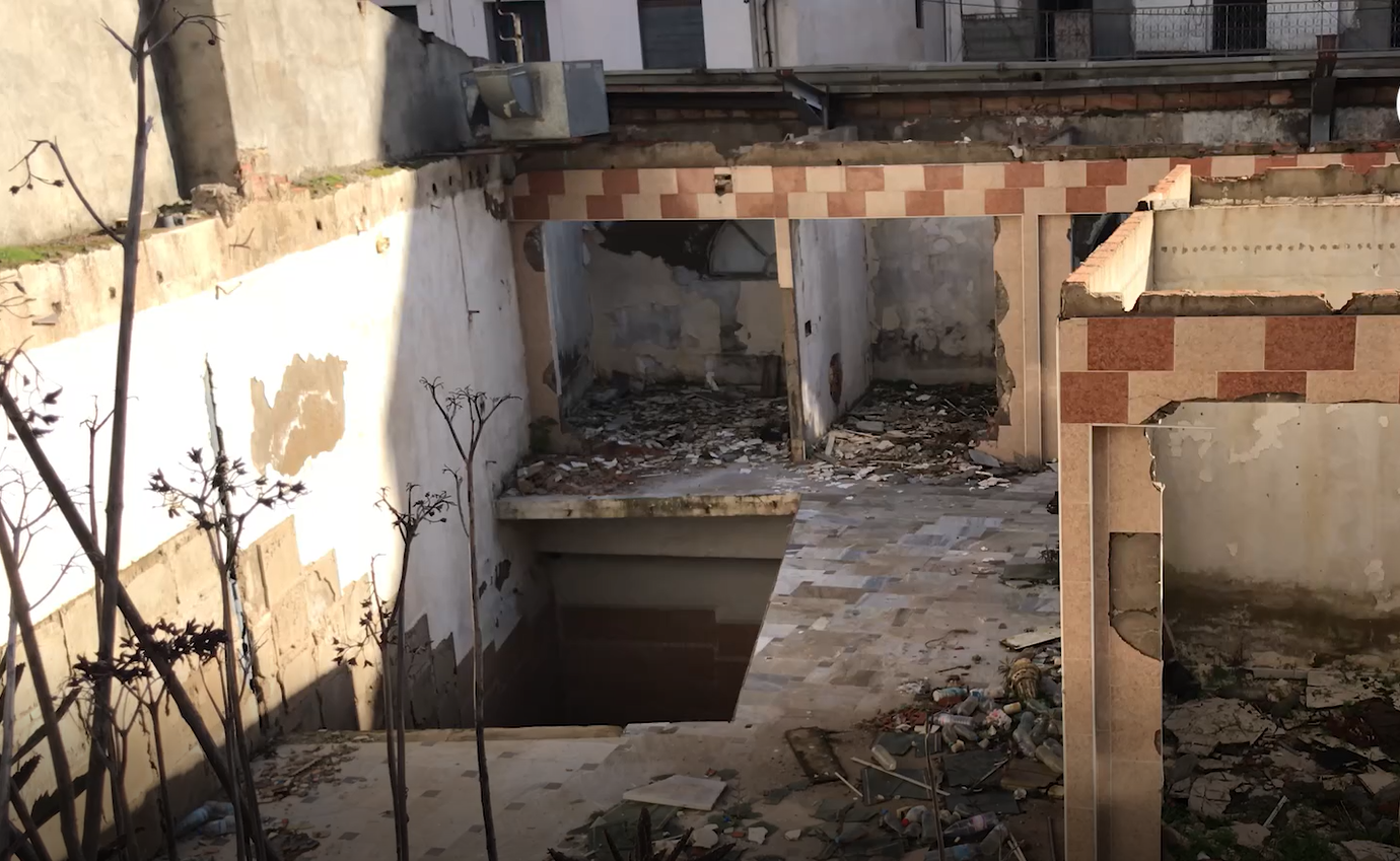 Enquête | Alger: que cachent les ruines du centre commercial Mennani ?  (vidéo)