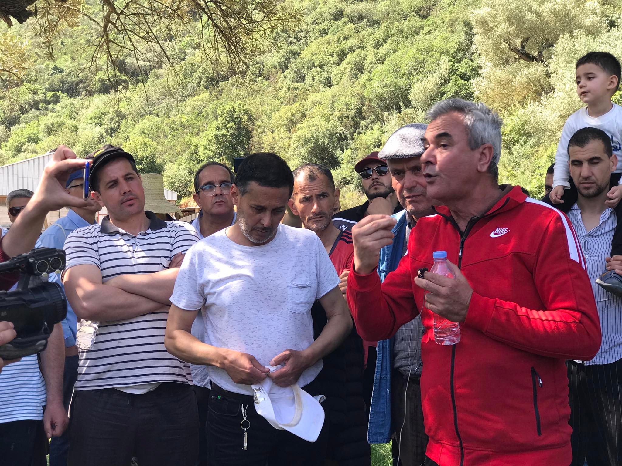Urgent : la gendarmerie arrête toutes les voitures des randonneurs de Oued Amizour.