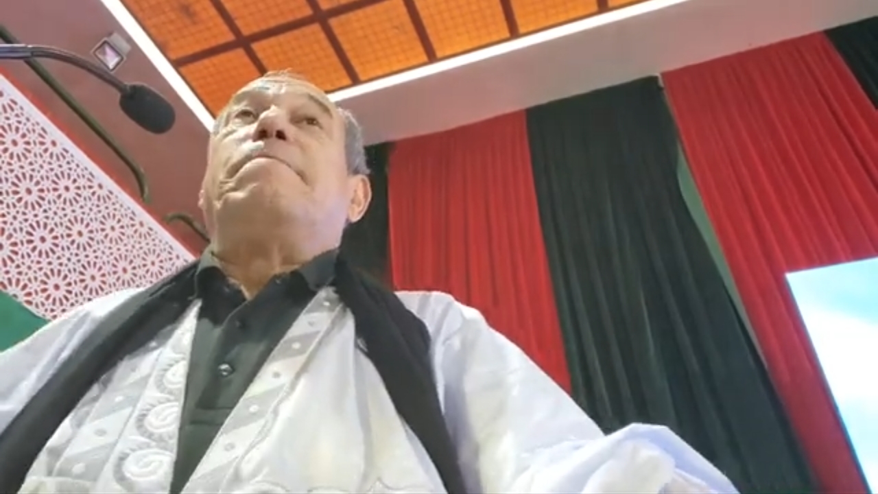 هشام عبود يدافع من مدينة العيون عن الحكم الذاتي في الصحراء الغربية