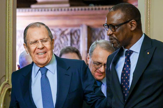 بعد محاولة إنقلاب بدعم دولة “غربية”..روسيا تعلن دعمها لمالي ضد “الاستعمار الاوروبي”