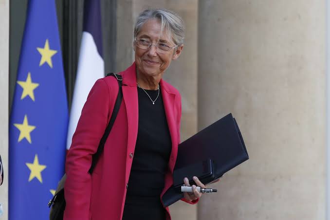 حكومة ماكرون الجديدة: تعيين وزيرا خارجية ودفاع جدد واسم عربي ضمن التشكيلة