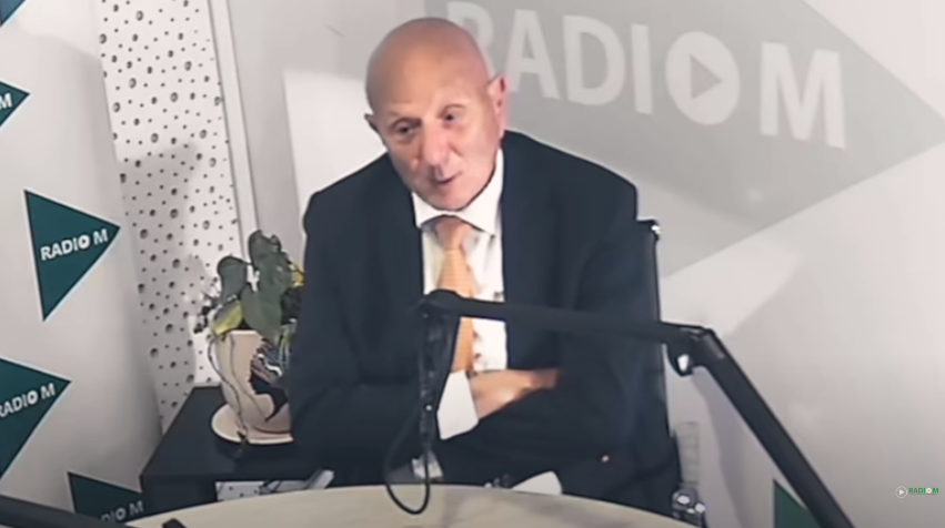 أحمد نجيب شابي، إبن الثورة الجزائرية، مرشح ل”إنقاذ تونس”؟ تابعوا بلاطو “أفشور” على “راديو أم”  