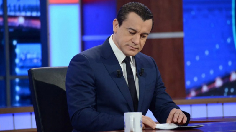 عامين حبس في حقّ الإعلامي مالك قناة الحوار التونسي سامي الفهري