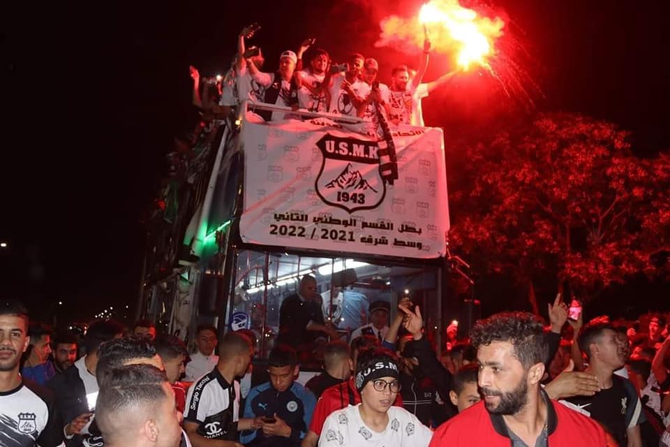 خنشلة تعيش أفراحا غير مسبوقة: من هو نادي “إيسامكا” العائد إلى القسم الأول من بطولة كرة القدم