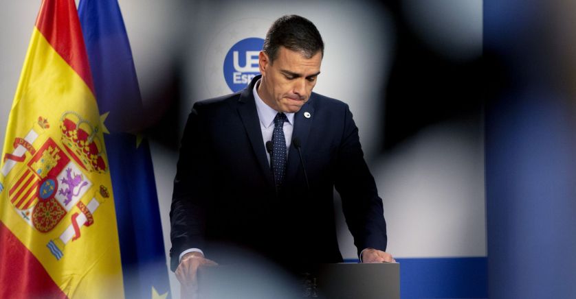 حكومة بيدرو شانسيز تُبدي مخاوف من احتمال وقف الجزائر إمدادات الغاز على اسبانيا