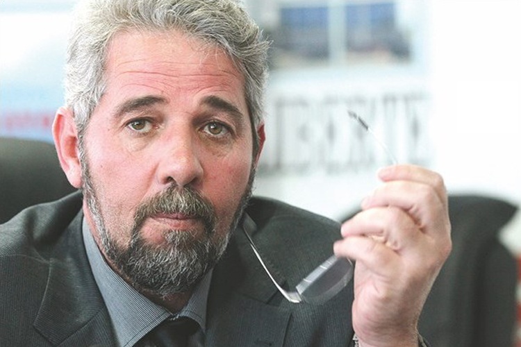 وفاة سيد احمد فروخي النائب الذي استقال من البرلمان والأفلان مع بداية الحراك