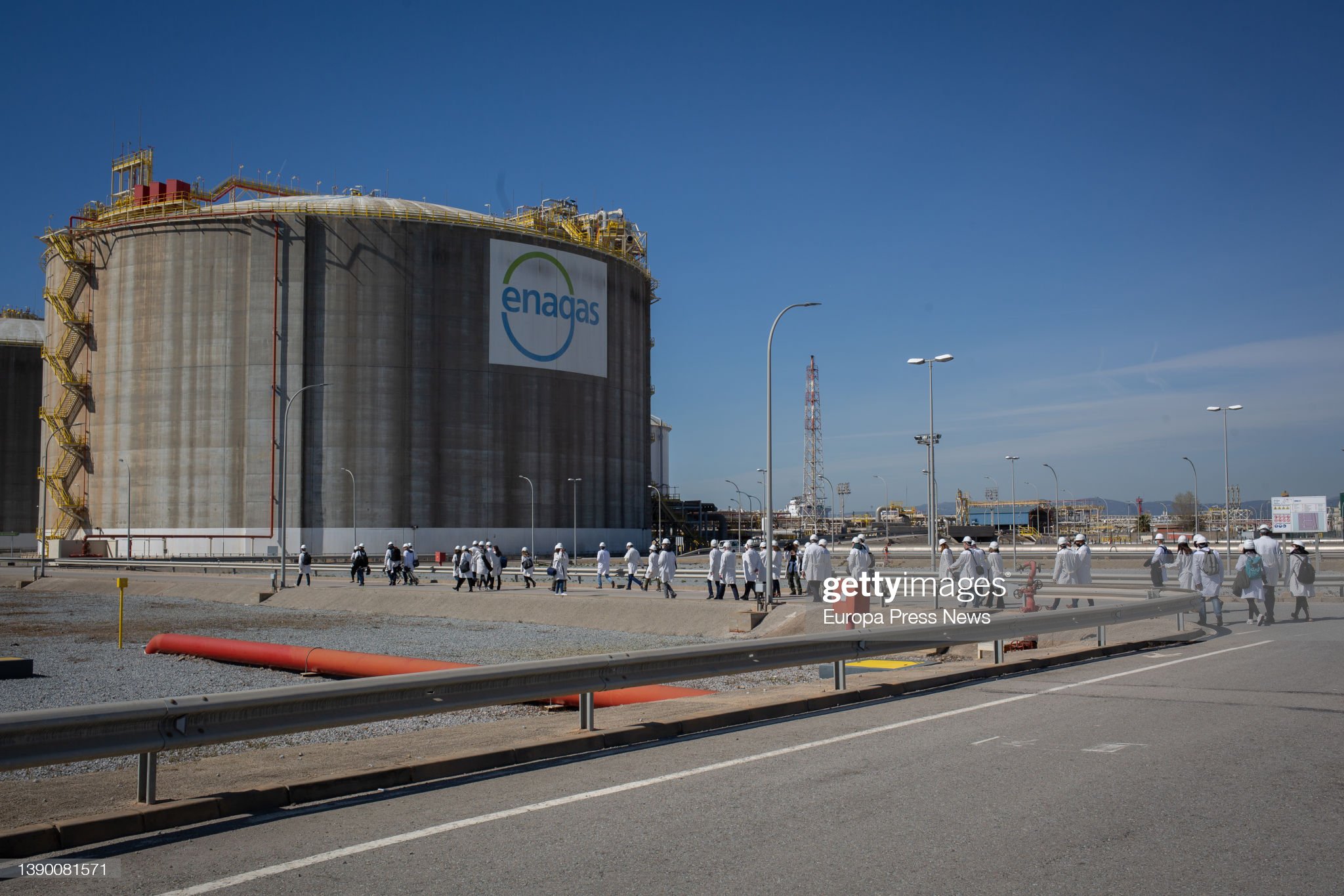 يتم شراؤها من الأسواق العالمية.. إسبانيا تبدأ تصدير الغاز  نحو المغرب