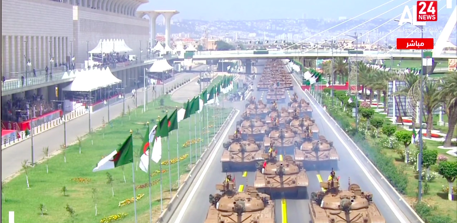 Célébration du 60ème anniversaire de l’indépendance : début de la parade militaire à Alger