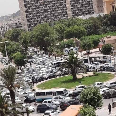 غلق الوطني رقم   11 لمدة أسبوع: العاصمة تختنق