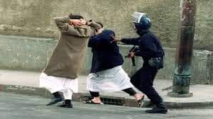 الرئاسة: إعداد قانون خاص للإفراج عن مساجين التسعينات