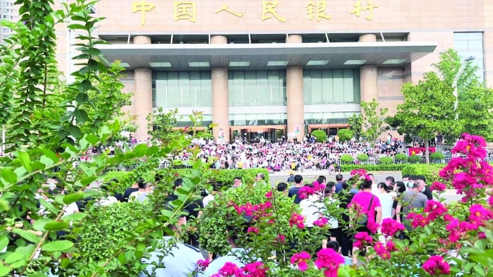 الصين.. إحتجاجات في الشارع ضد الفساد رغم الرقابة الشديدة على الصينيين