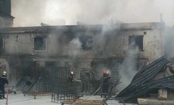 تلمسان: حريق يخلف إصابة عاملة وإتلاف كلي لمصنع الافرشة بشتوان 