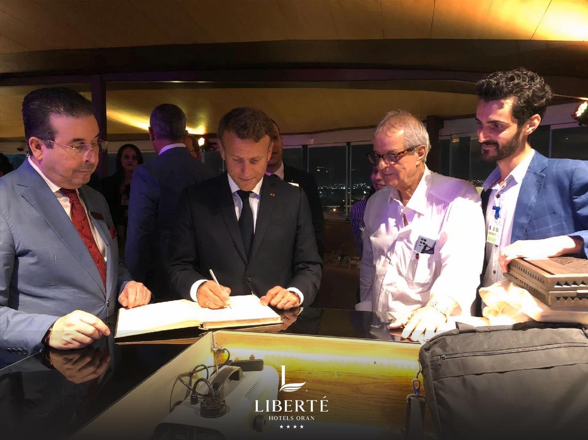 غلق فندق احتضن حفل عشاء الرئيس ماكرون بوهران..التفاصيل