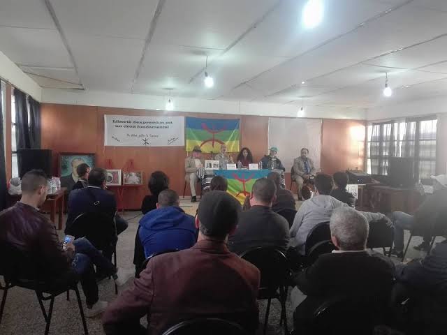 محاكمة جمعية “أزذاي” الثلاثاء: سلطات بجاية تسعى لمنع المقهى الأدبي لأوقاس