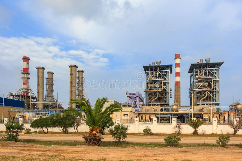 وزارة الصناعة التونسية تعلن بلوغ العجز في الطاقة نسبة 50 فالمئة