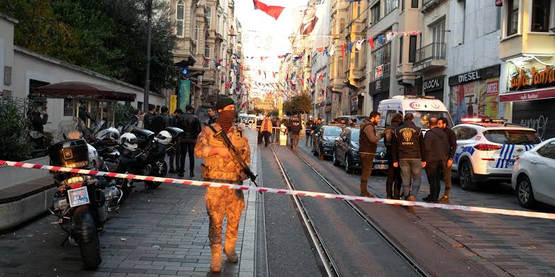 تفجير “تقسيم” بإسطنبول: الأمن التركي يعلن توقيف المنفذة وتتهم حزب العمال الكردستاني