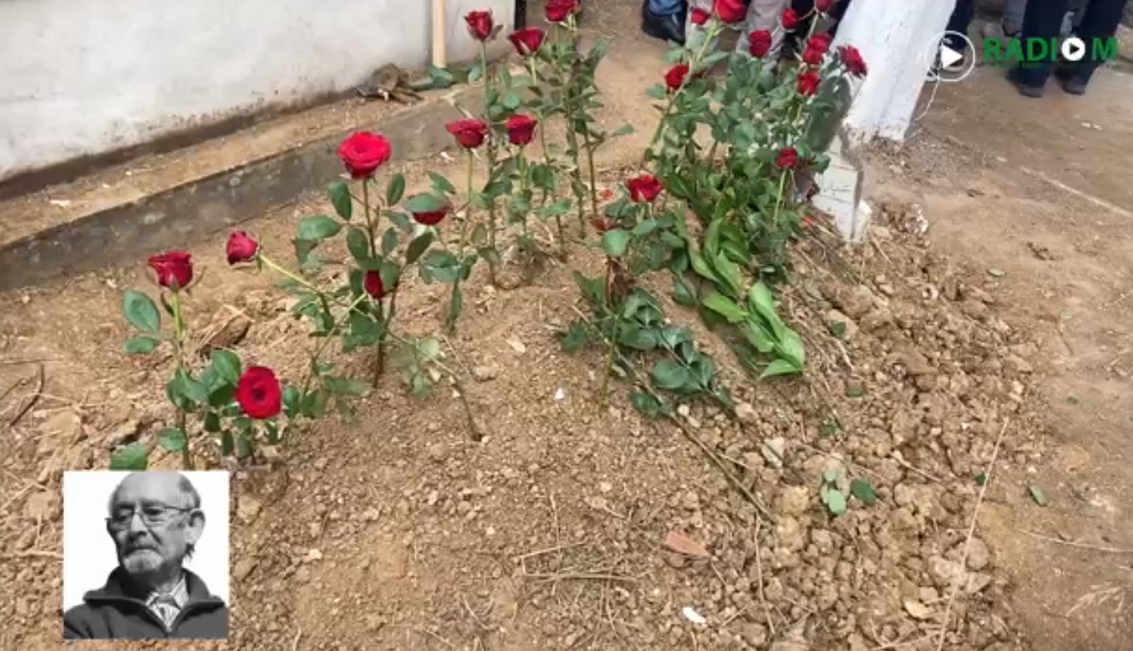 فيديو.. المناضل صادق هجرس يوارى التراب بمقبرة سي طيب بالحراش