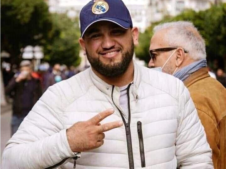 Le militant Zaki Hennache condamné à 3 ans de prison ferme