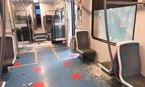 تَوقيف 16 مُناصراً مُشتبه فيه بتحطيم وإقتحام قطار الثنيةـ أغا