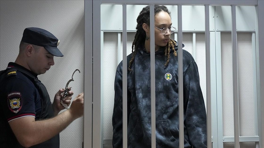 صَفقة نَاجحة لتَبادل السُجناء بَين واشنطُن ومُوسكو