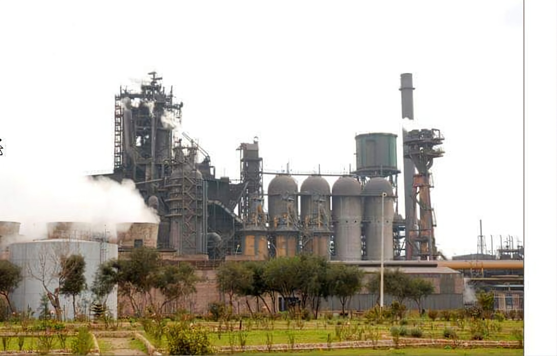 نقابة الحجار تندد بمشروعي قانوني الحق النقابي والاضراب