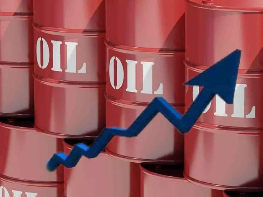 النفط يقفز إلى 86 دولاراً للبرميل