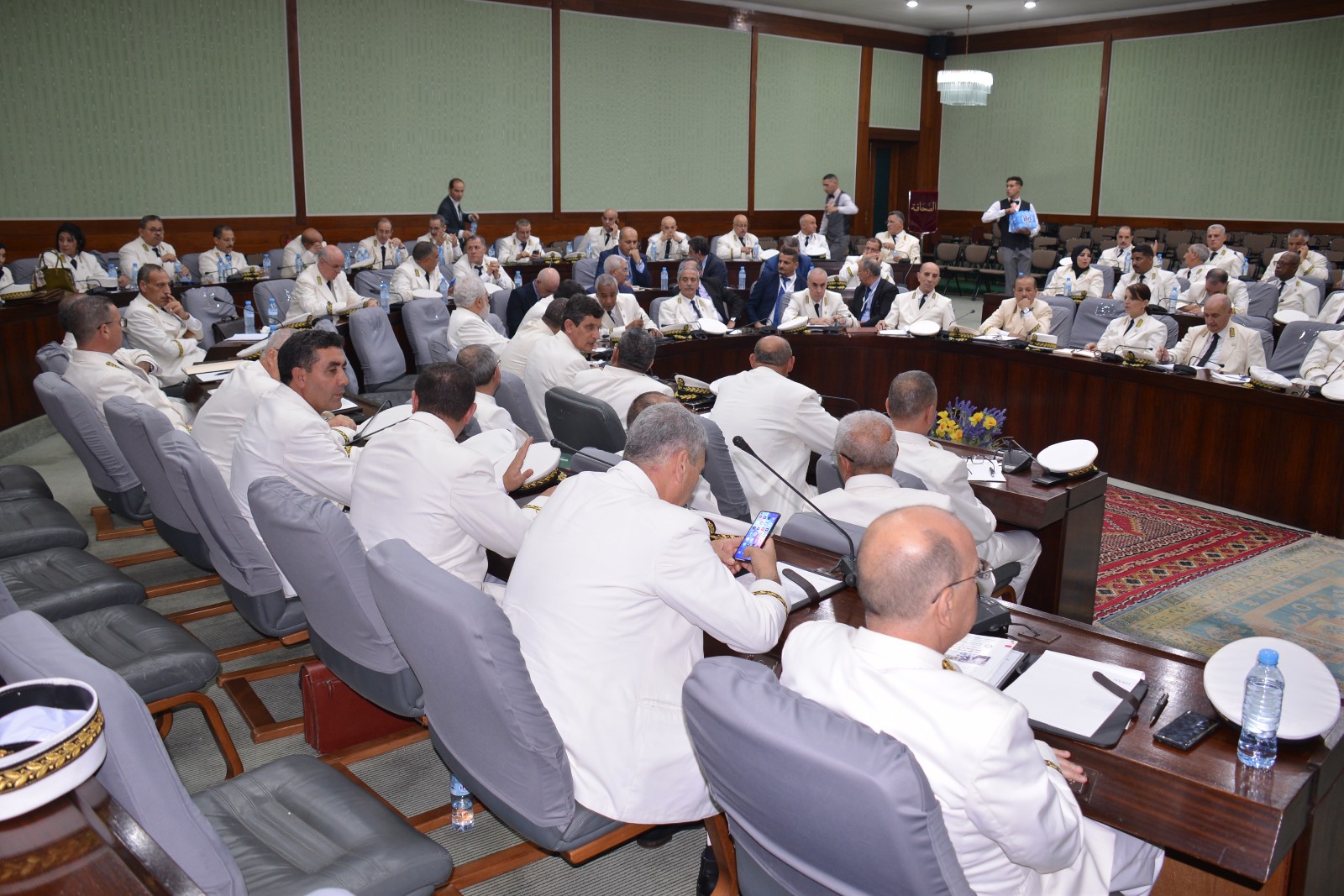 لتقييم ثلاثة سنوات من العمل : انطلاق لقاء الحكومة والولاة بقصر الأمم