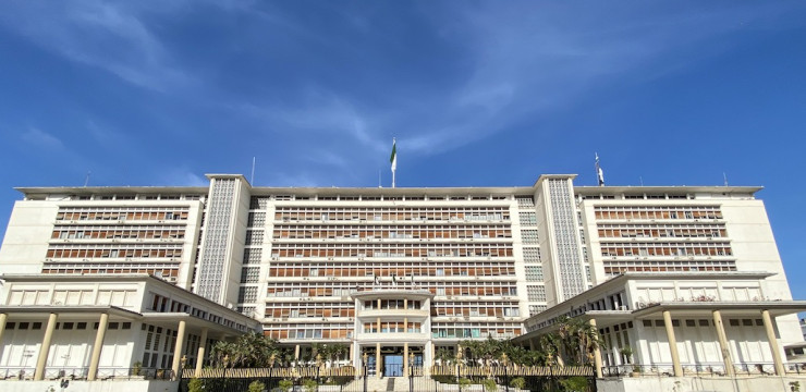 تعديل حكومي: كمال رزيق أبرز المغادرين للحكومة بعد رمطان لعمامرة