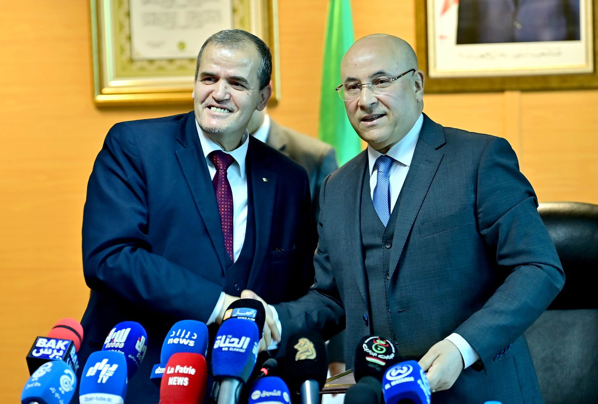 وزير التجارة الجديد يدعو وكالة “ألجكس” إلى “تحرير” عملية الاستيراد