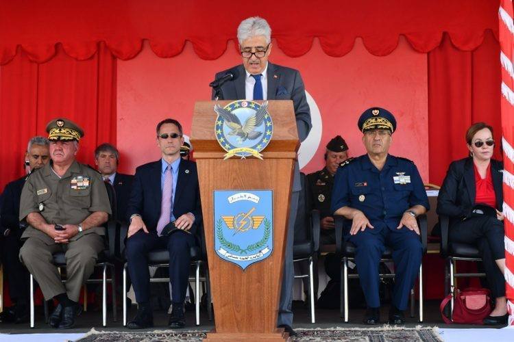 أمريكا تسلّم تونس أربعة طائرات عسكرية من نوع “تي6سي”