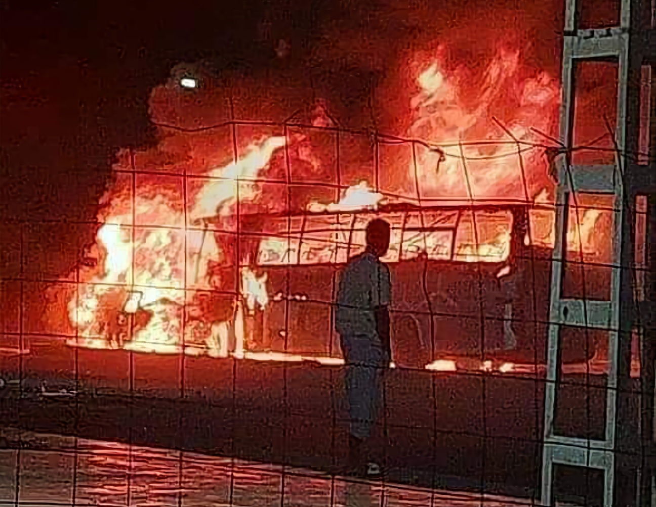 تمنراست: 34 قتيلا في حادث مرور متبوع بحريق