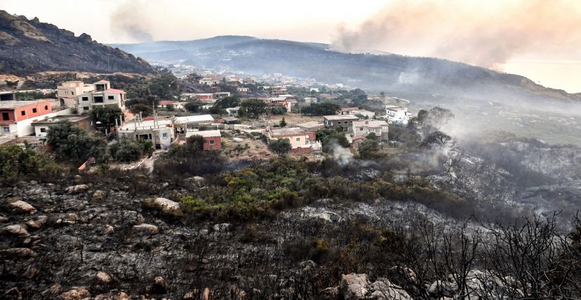 تونس: إجلاء أكثر من 250  شخصاً من المناطق الحدودية المتضررة من الحرائق