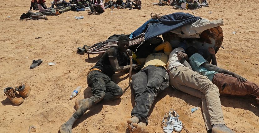 المرصد الأورومتوسطي: “الإتحاد الأوروبي يُكافئ تونس على انتهاكاتها ضد المهاجرين”