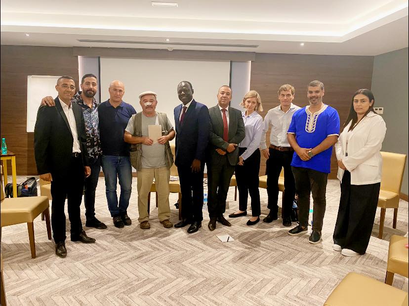 لقاء وهران: ملف الصحفيان بن جامع والقاضي إحسان على طاولة المُقرر الأُممي