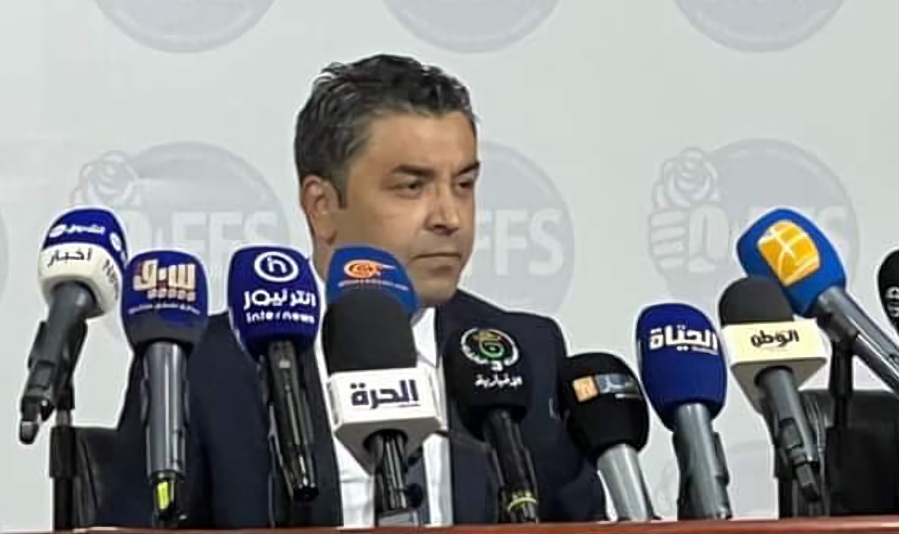 الأفافاس يعلن عن مباشرة الاتصالات مع الأحزاب