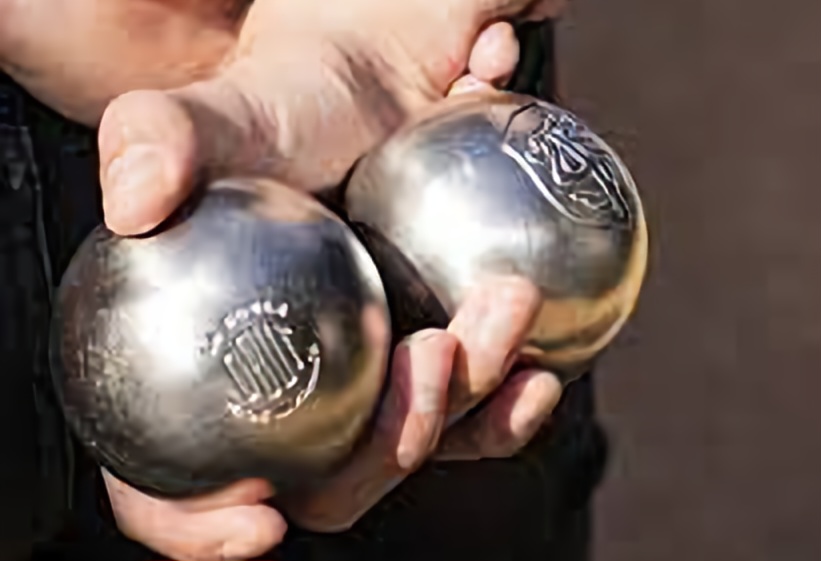 بسبب ألوان قوس قزح: الفيدرالية الدولية للكرة الحديدية تقصي الجزائر من منافساتها