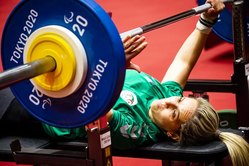 Para-powerlifting : Samira Guerioua décroche son billet pour les paralympiques de Paris-2024